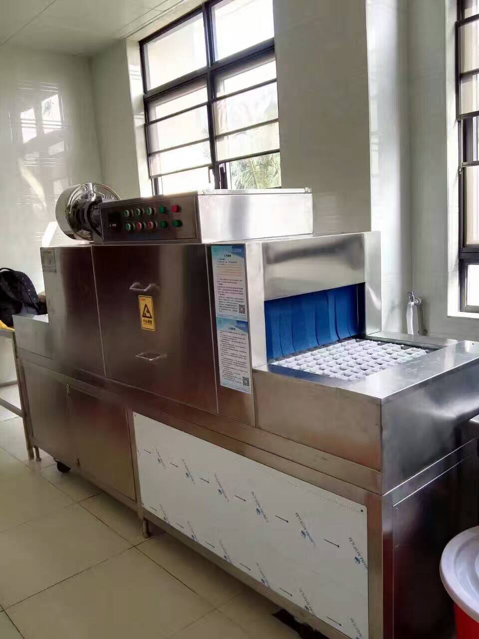 亞鈦洗碗機(jī) 亞鈦洗碗機(jī)